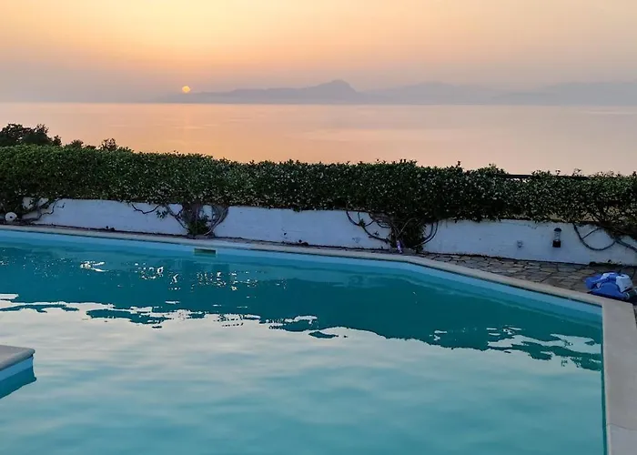 Max San Nicola Arcella